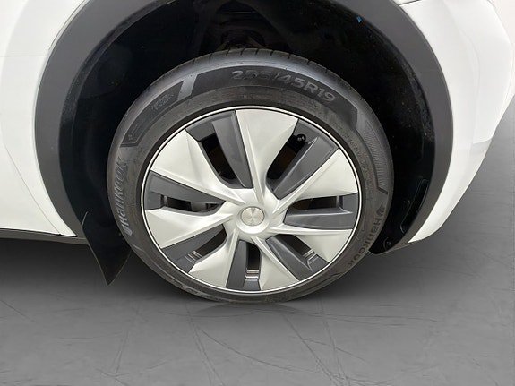 Vehicle Image 33