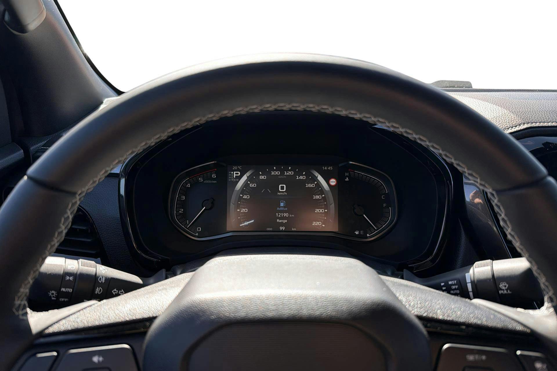 Vehicle Image 10