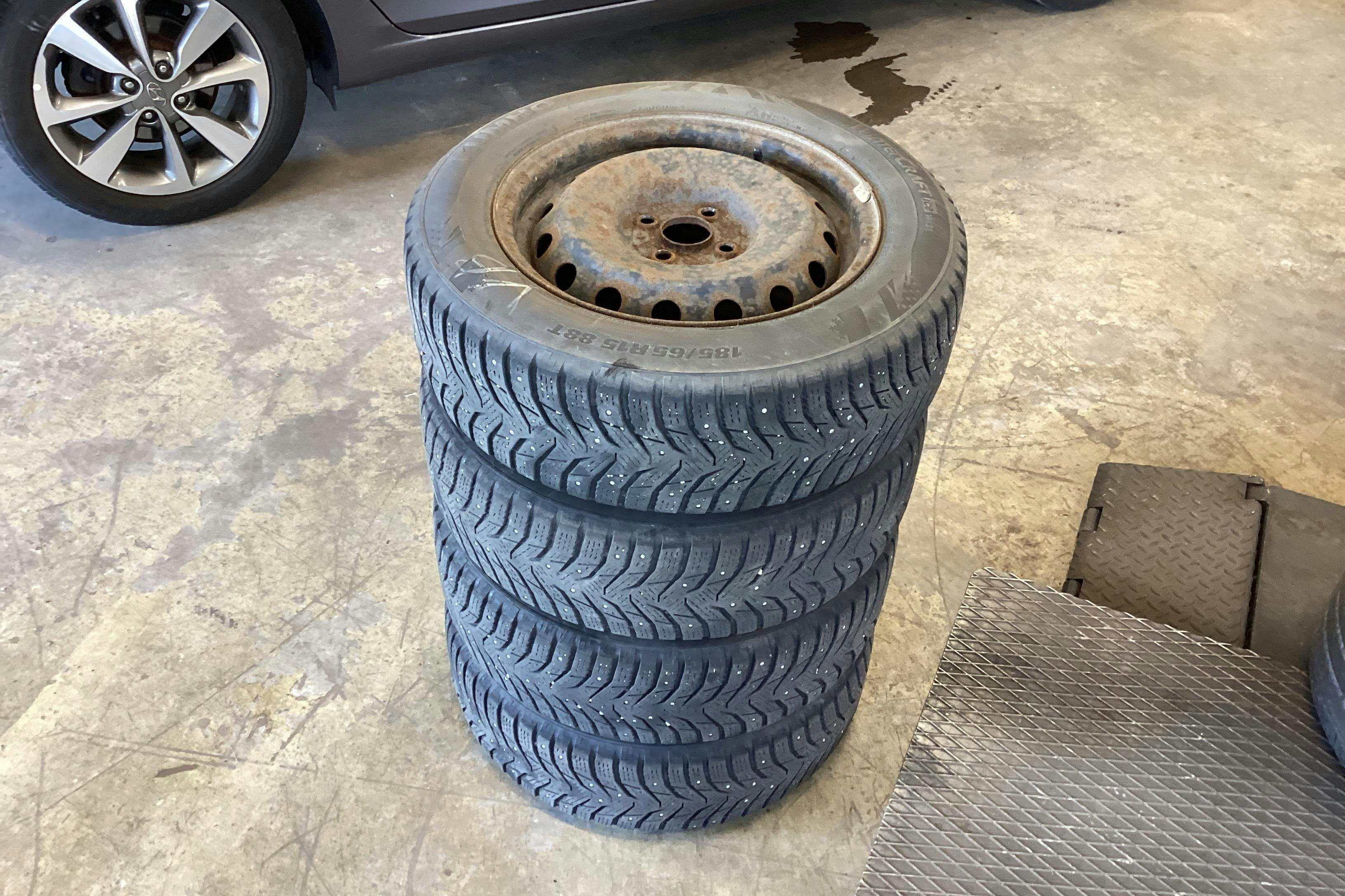 Vehicle Image 12