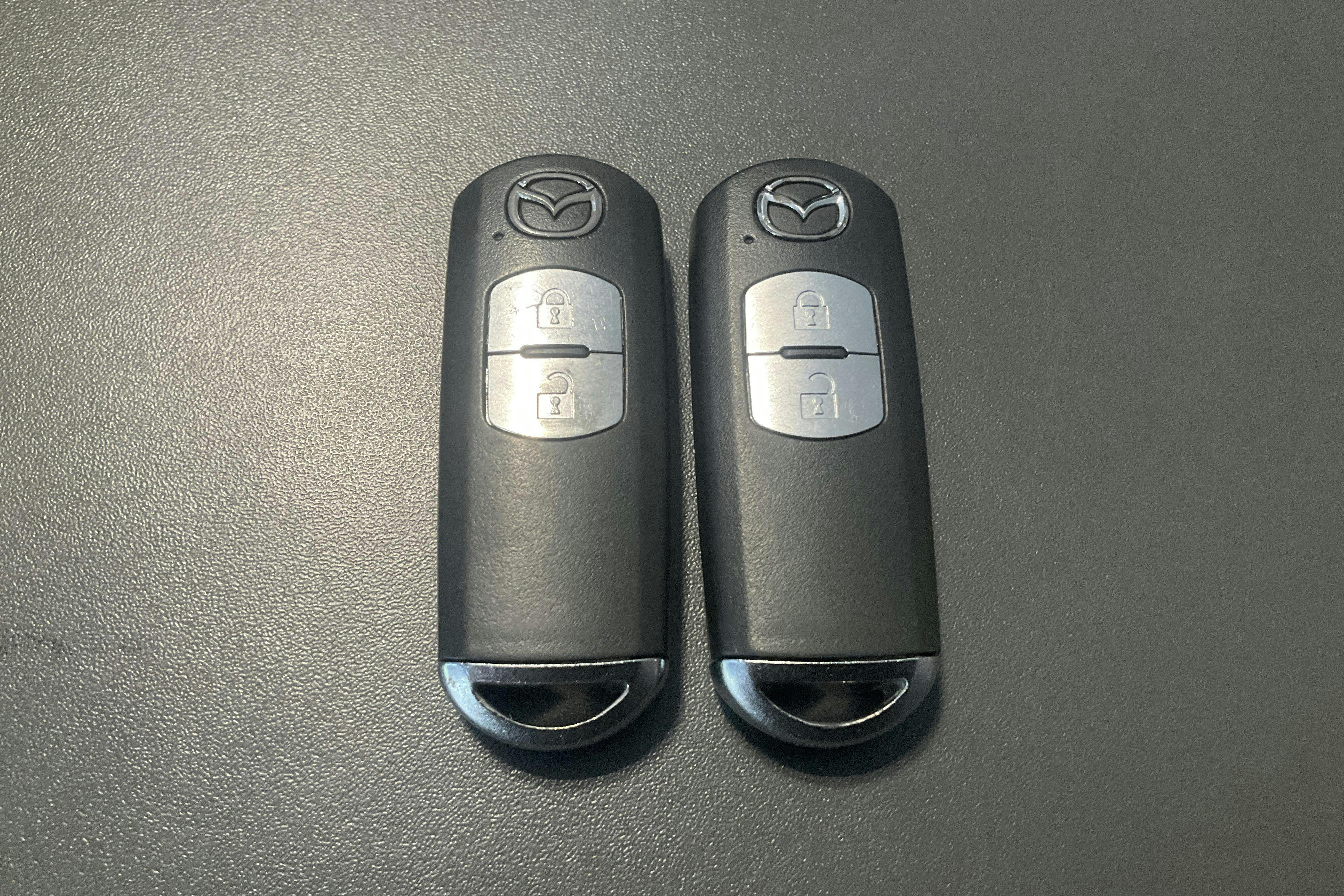 Vehicle Image 19