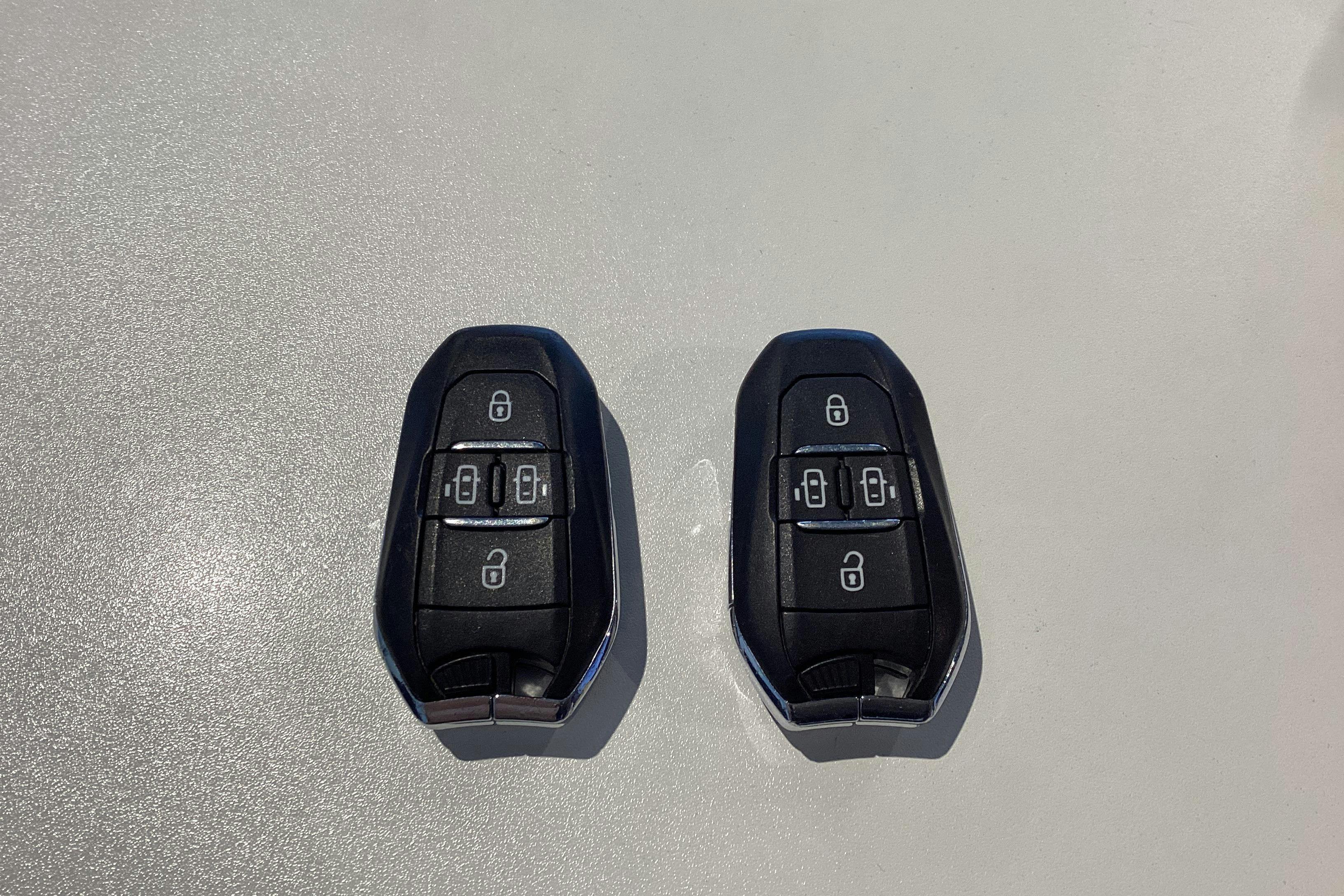 Vehicle Image 19