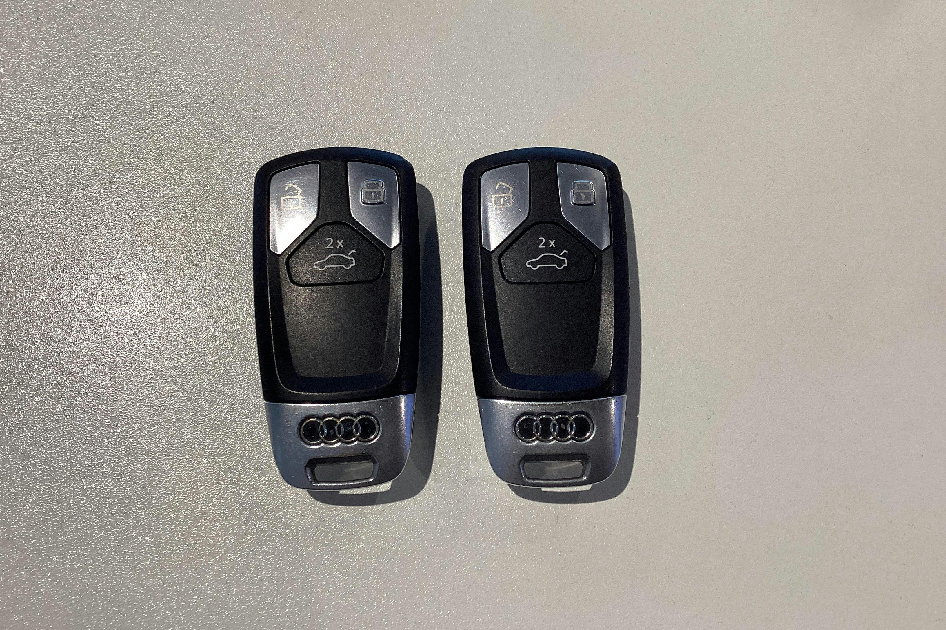 Vehicle Image 18