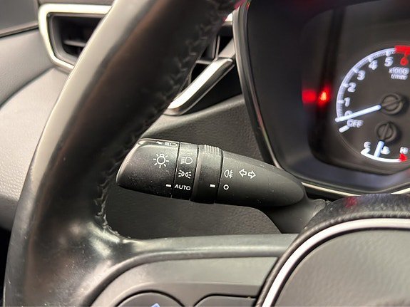 Vehicle Image 24