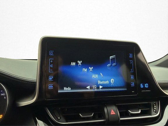 Vehicle Image 26