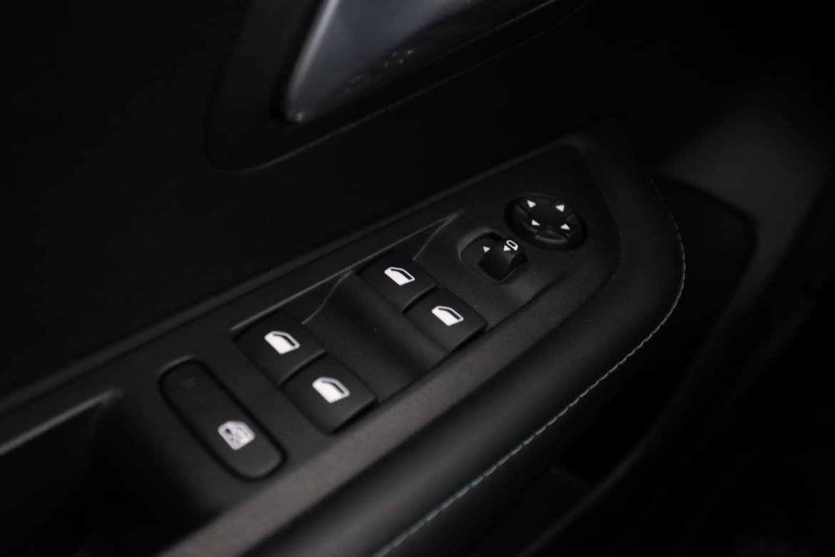 Vehicle Image 36