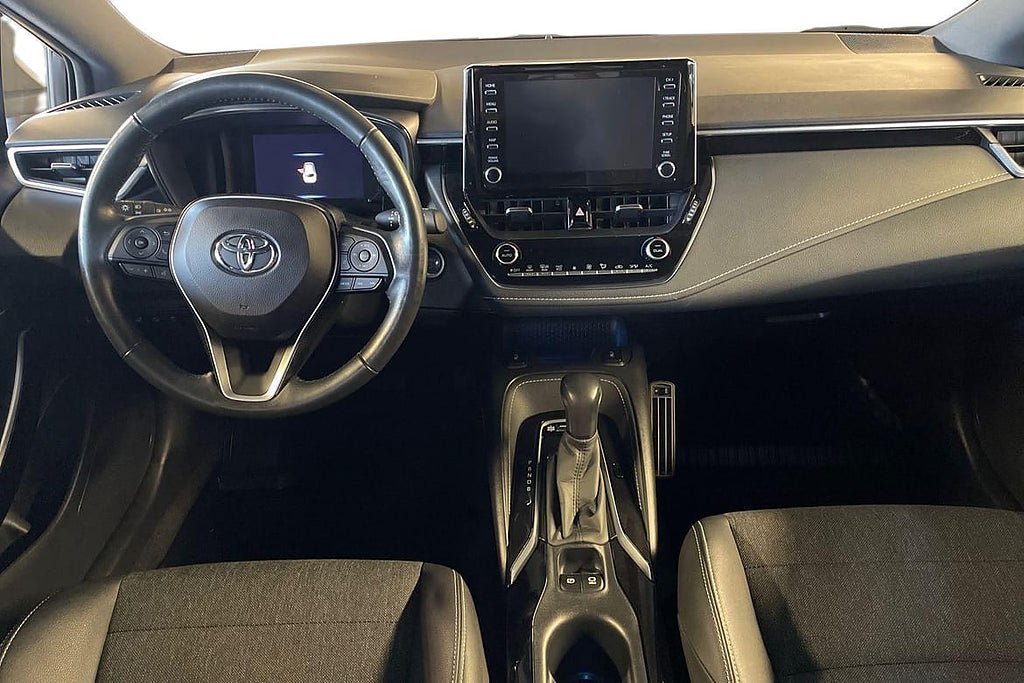 Vehicle Image 10