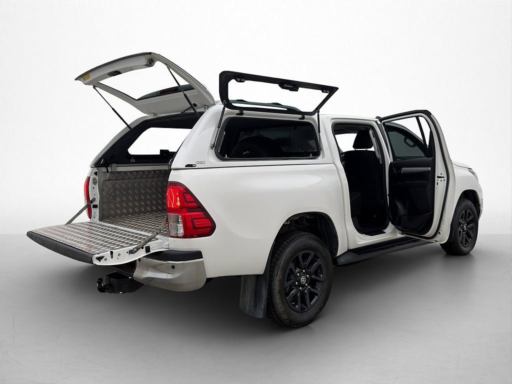 Vehicle Image 11