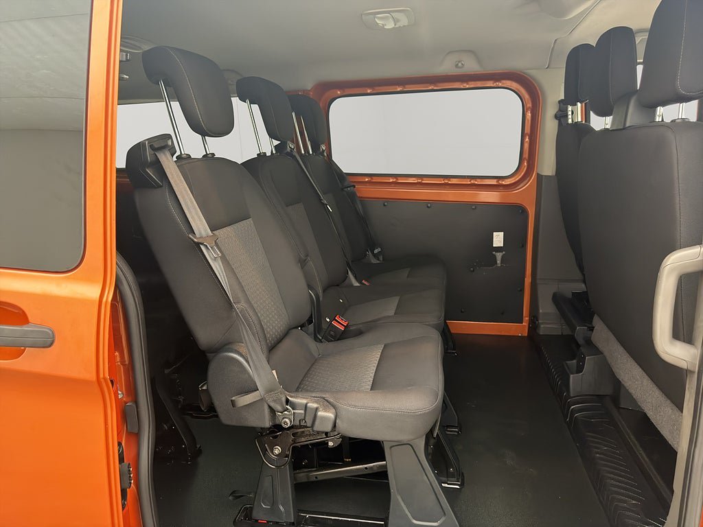 Vehicle Image 21