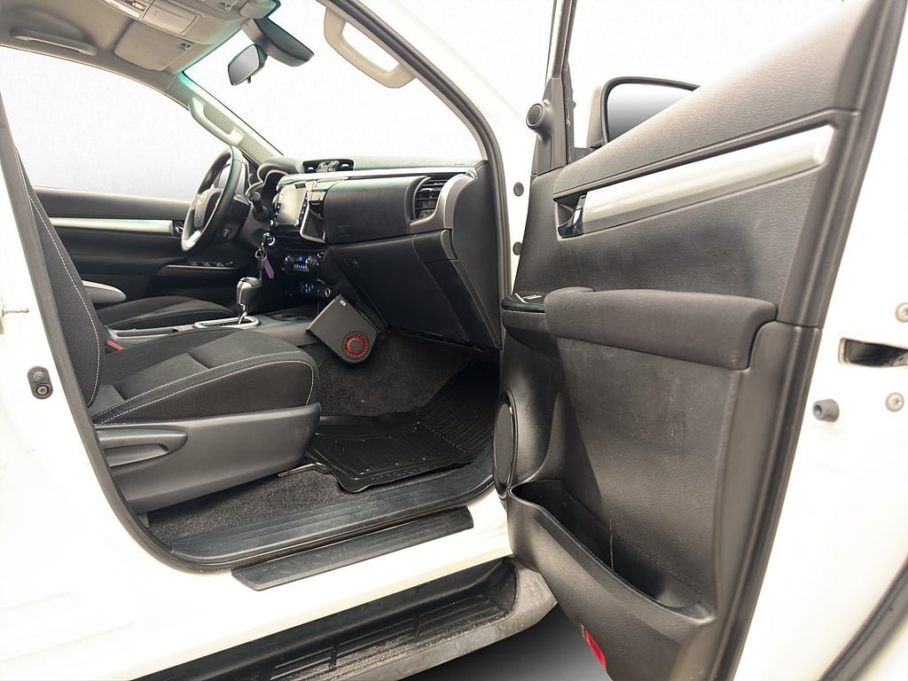 Vehicle Image 31