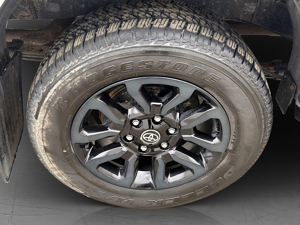 Vehicle Image 36