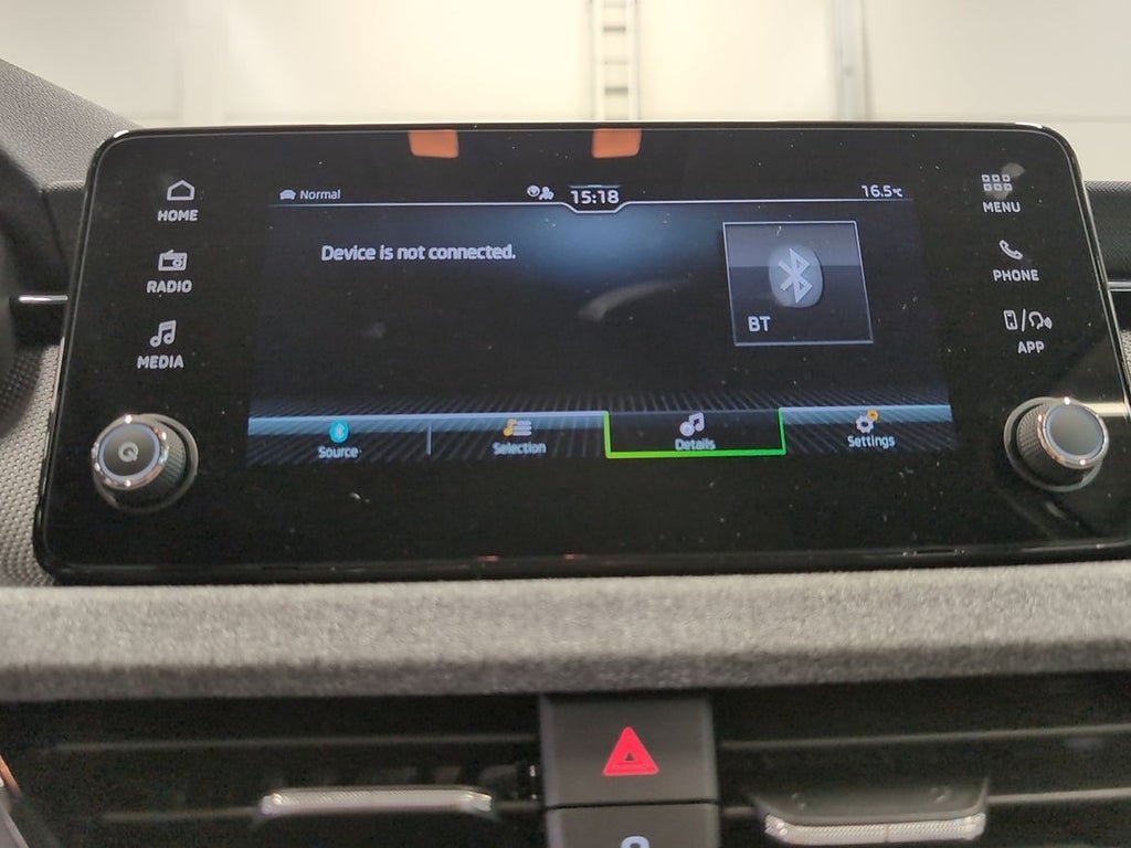 Vehicle Image 19