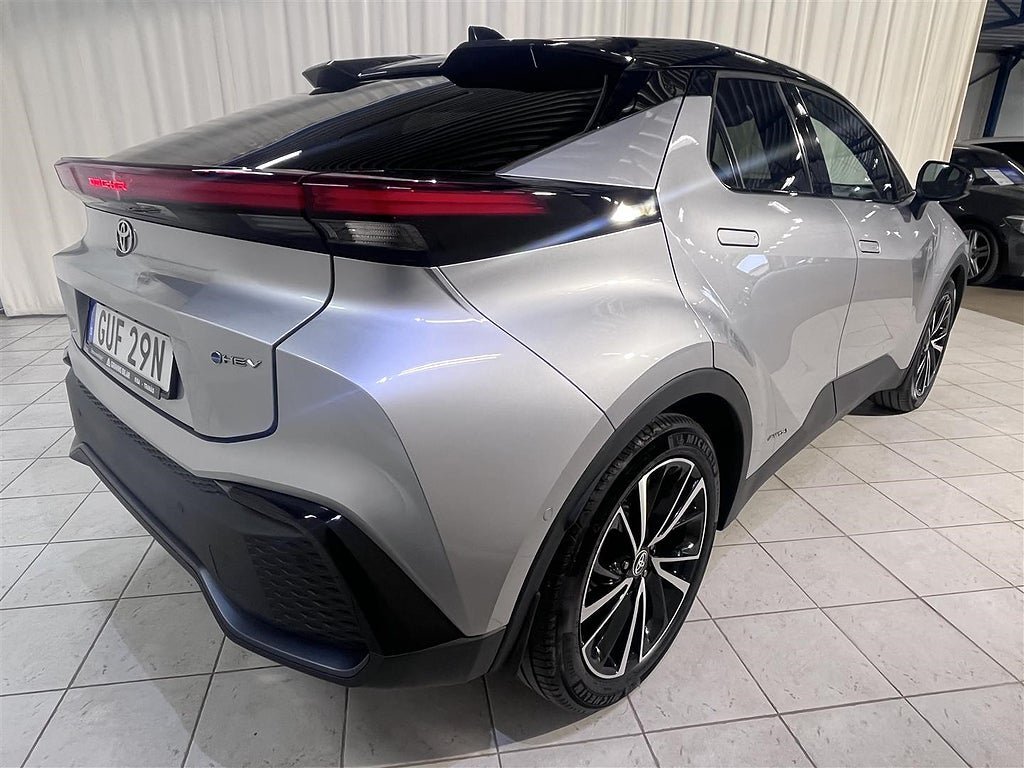 Vehicle Image 23