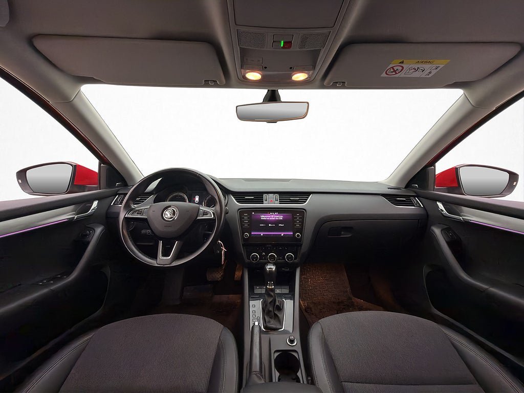 Vehicle Image 12