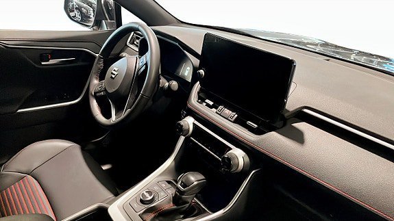 Vehicle Image 4