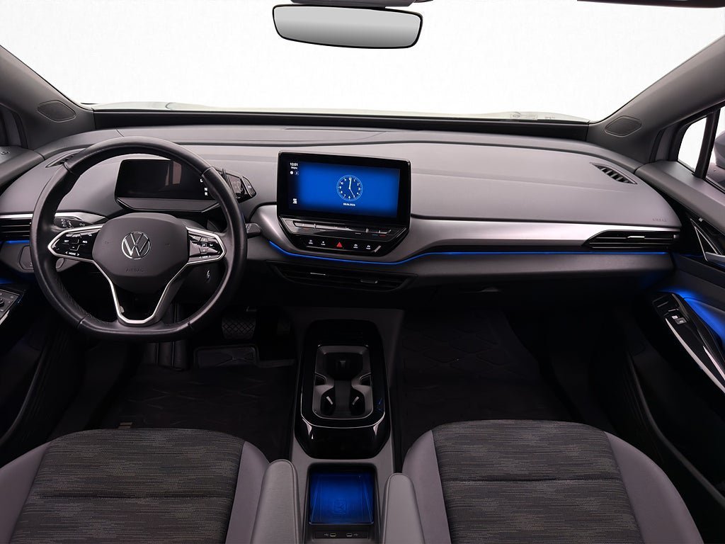 Vehicle Image 12