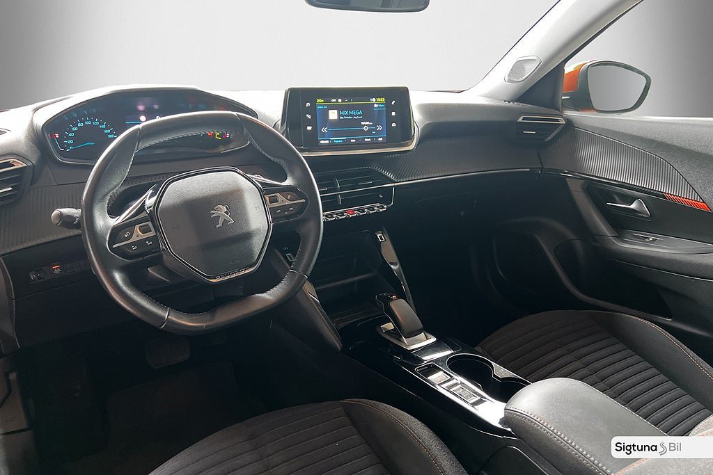 Vehicle Image 16