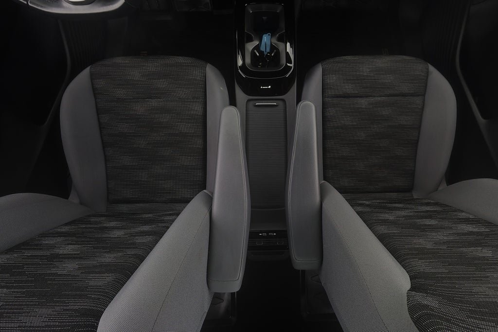 Vehicle Image 15