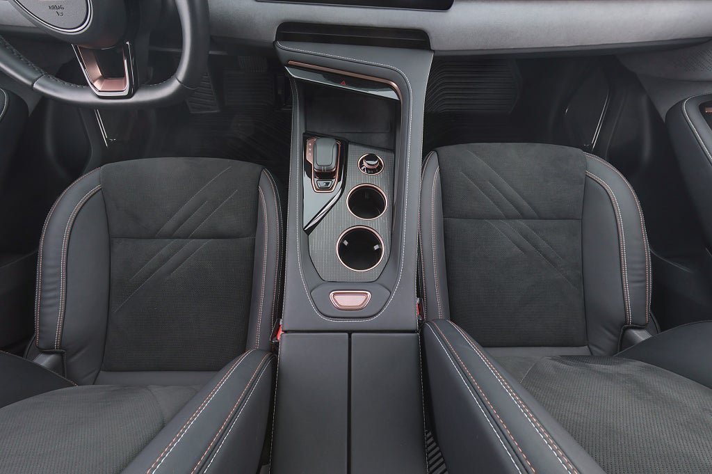 Vehicle Image 15