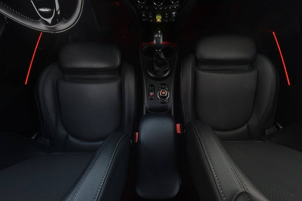 Vehicle Image 14