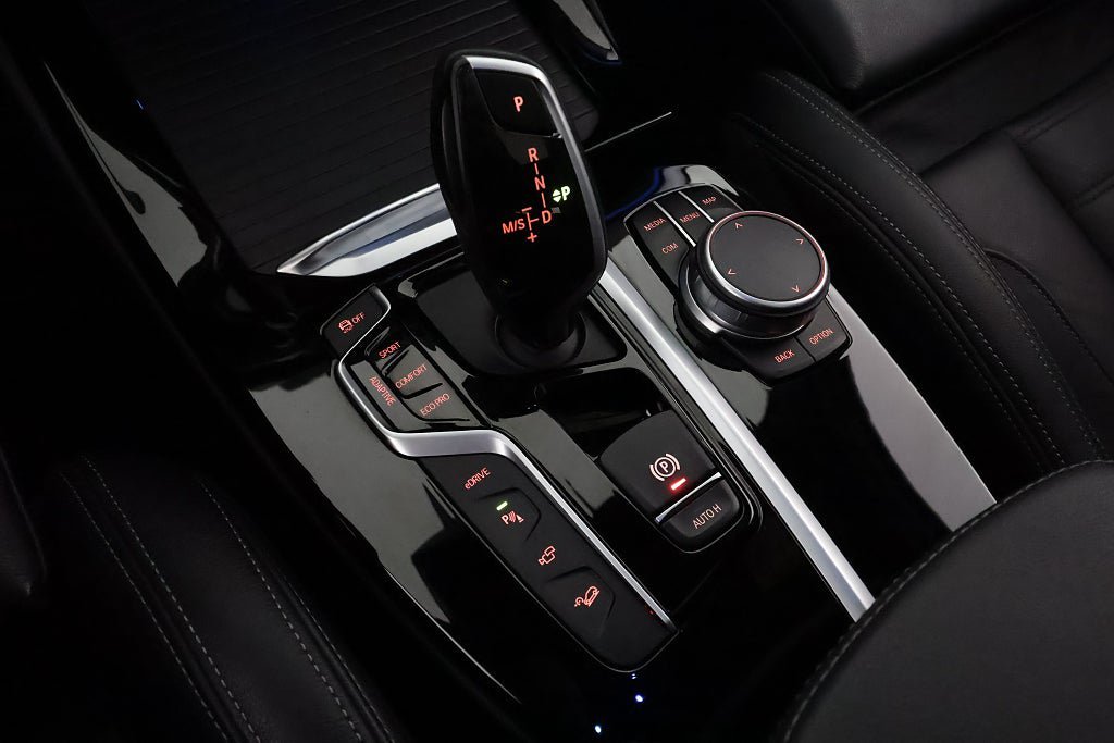 Vehicle Image 24