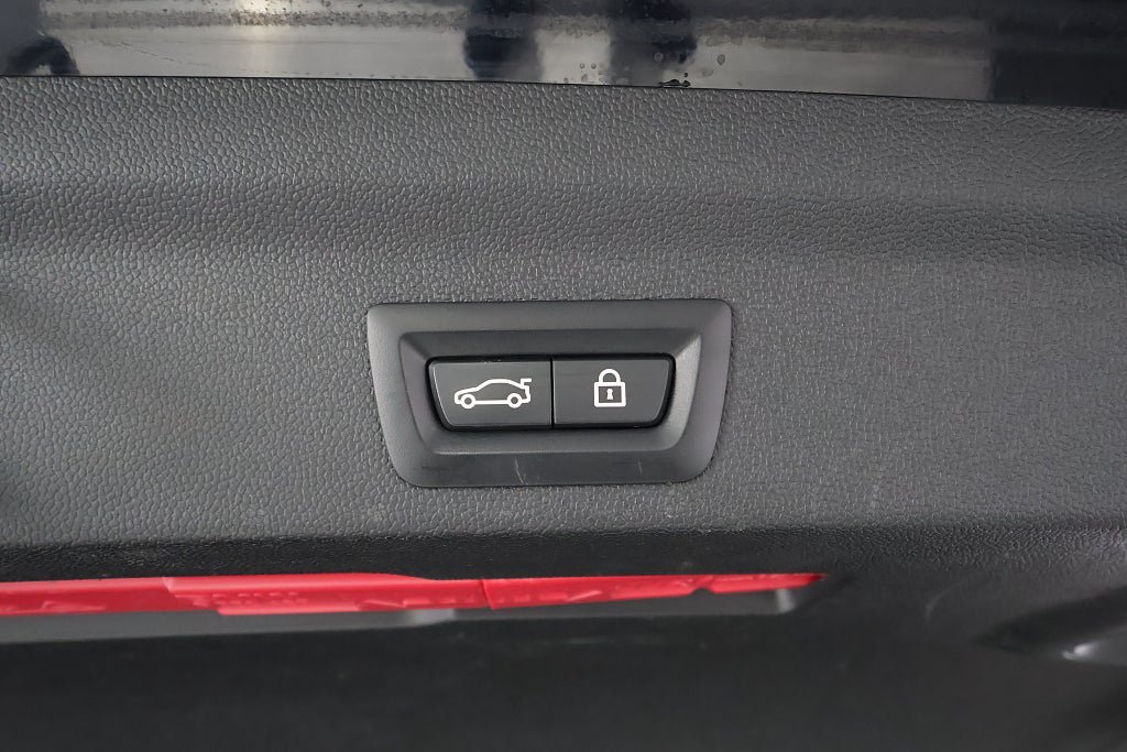 Vehicle Image 27