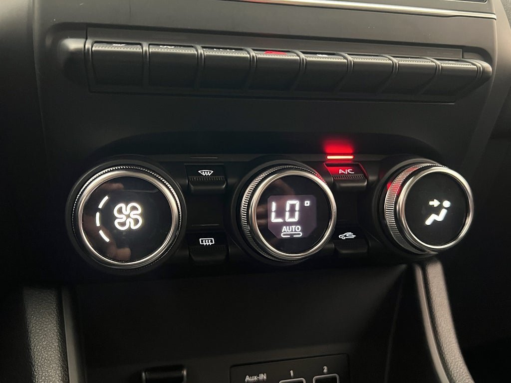Vehicle Image 24