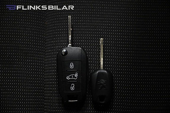 Vehicle Image 33