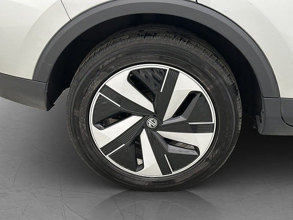 Vehicle Image 33