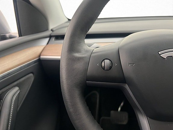 Vehicle Image 27