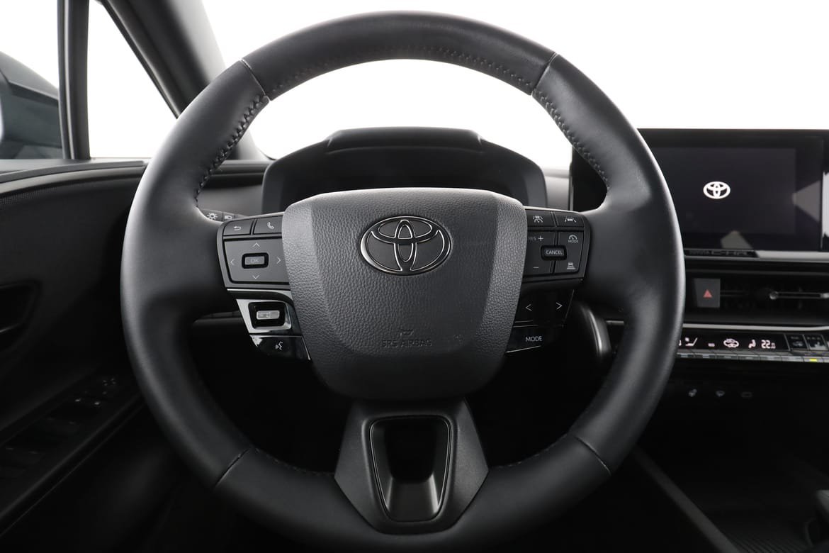 Vehicle Image 17