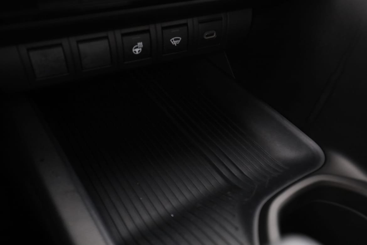 Vehicle Image 28