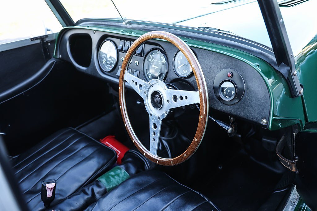 Vehicle Image 12