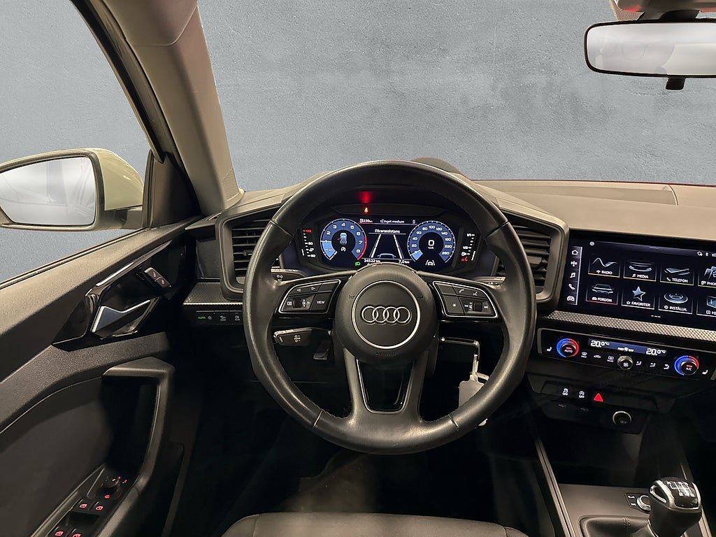 Vehicle Image 14