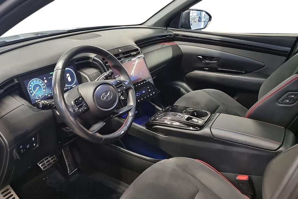 Vehicle Image 12