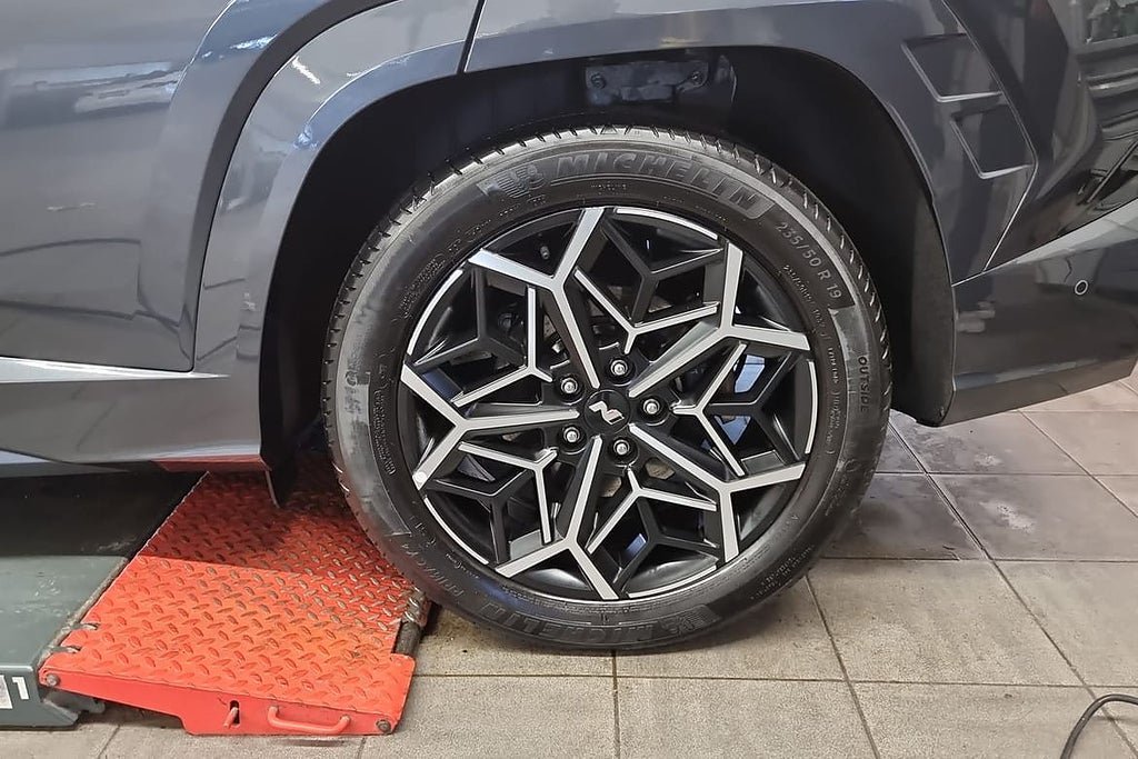 Vehicle Image 20