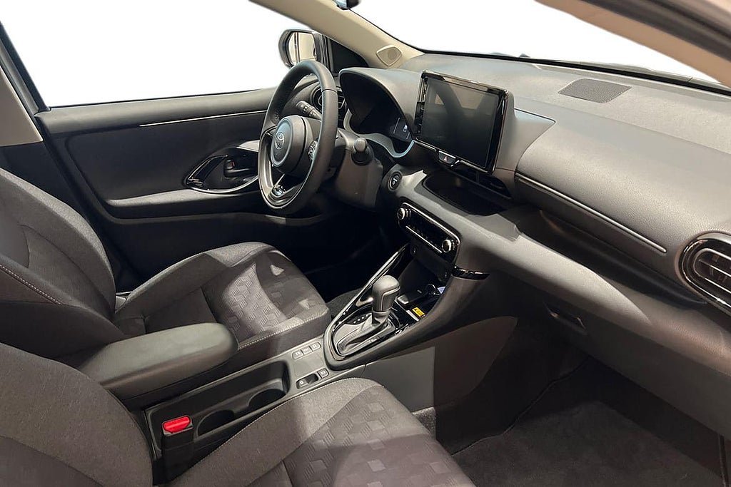 Vehicle Image 7