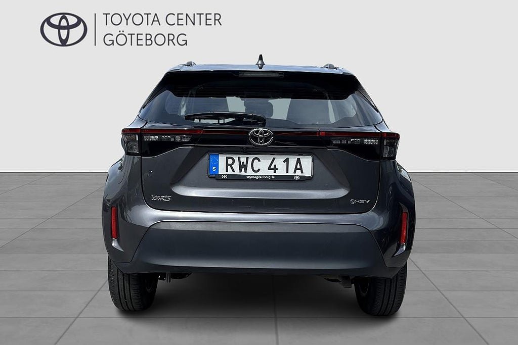 Vehicle Image 6