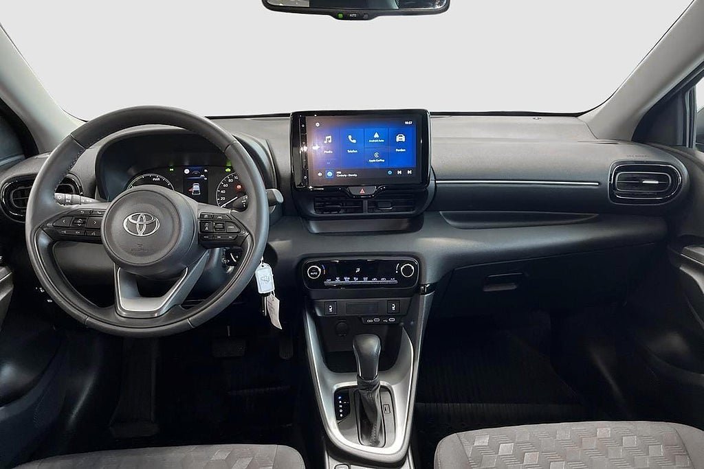 Vehicle Image 10