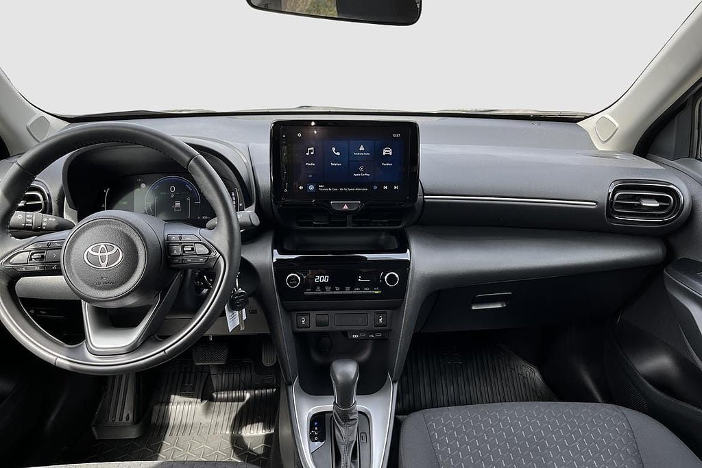 Vehicle Image 10