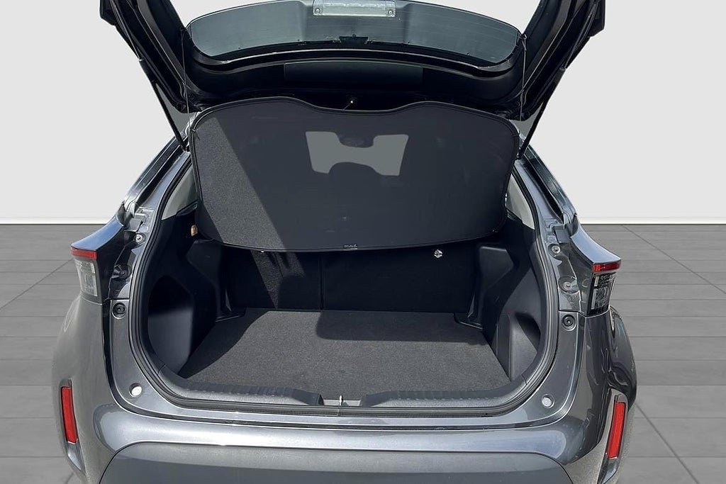 Vehicle Image 13