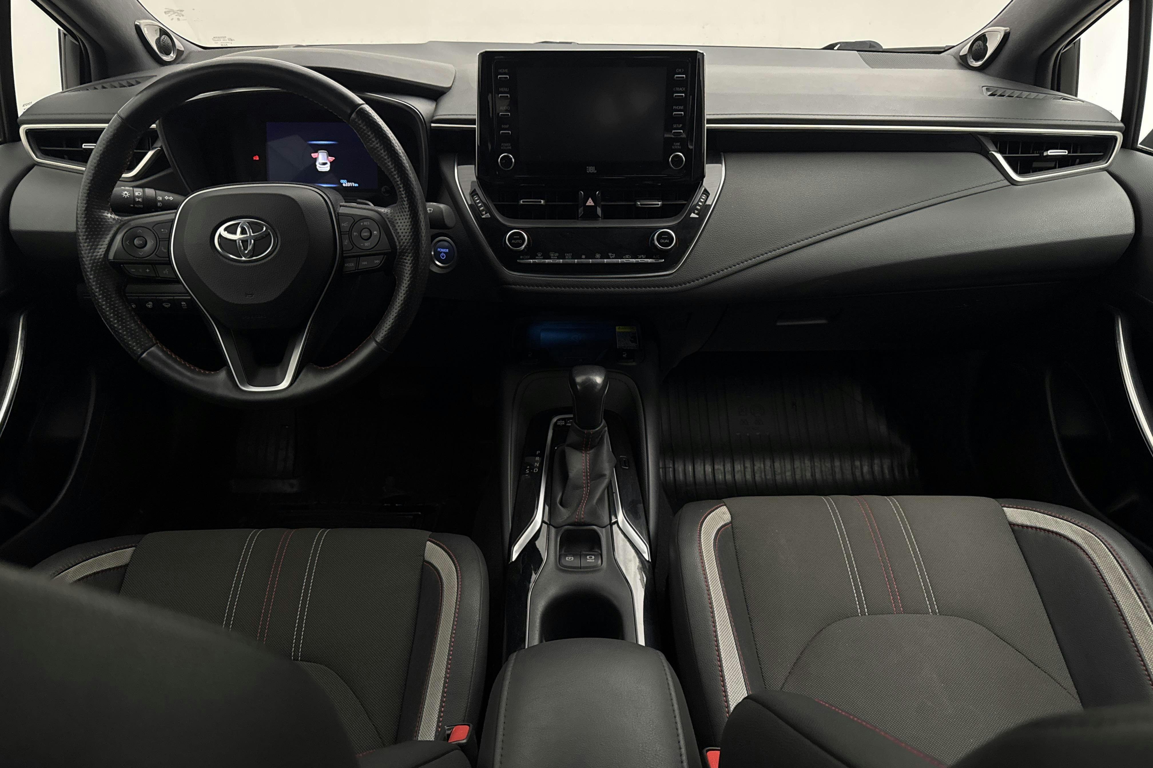 Vehicle Image 6