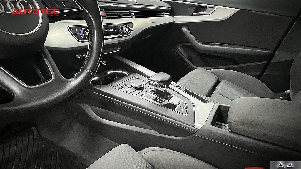 Vehicle Image 16