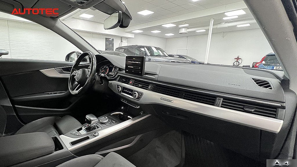 Vehicle Image 19