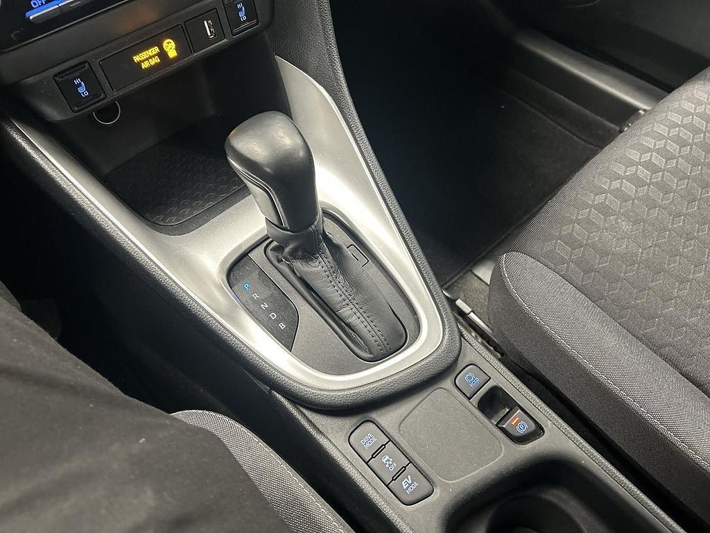 Vehicle Image 18
