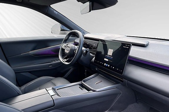 Vehicle Image 9