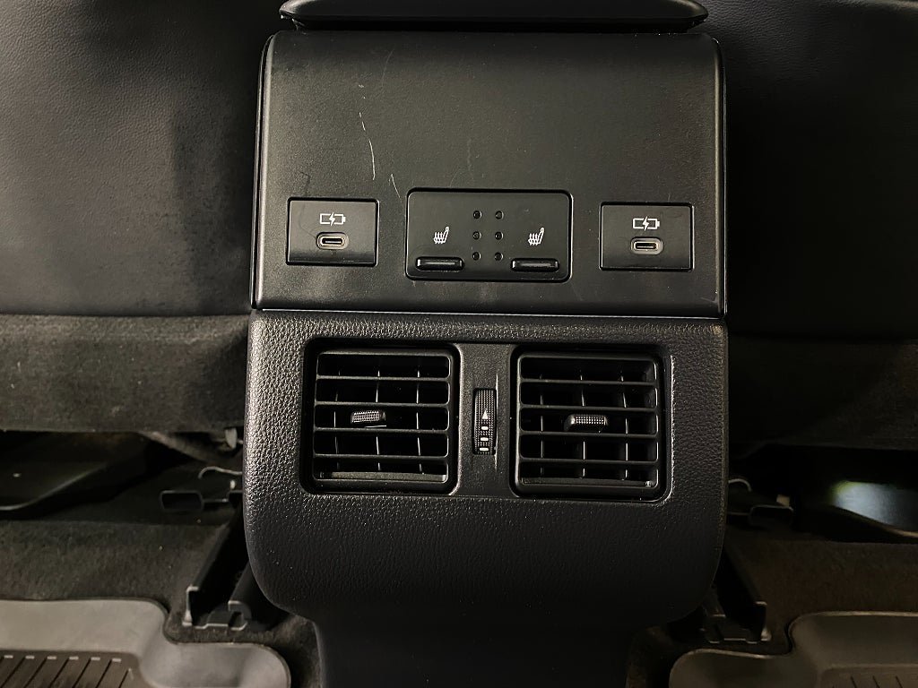 Vehicle Image 39