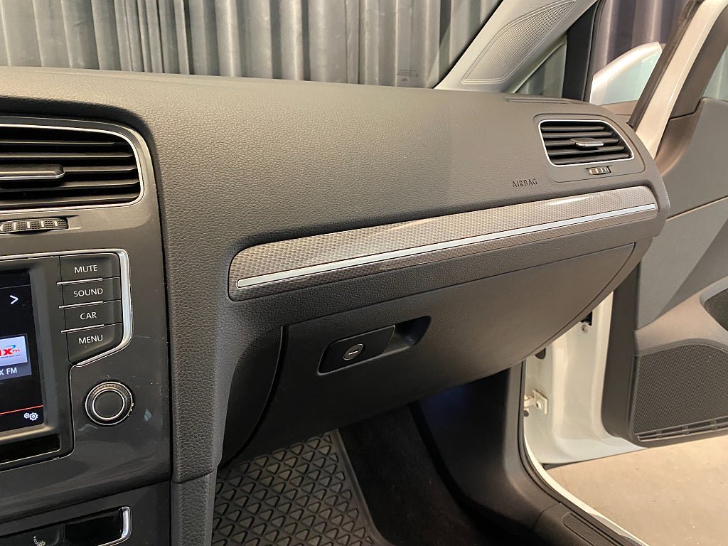 Vehicle Image 36
