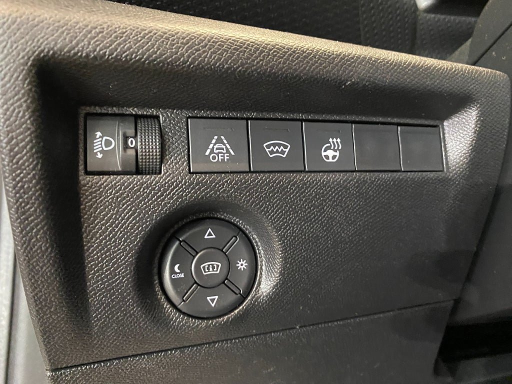 Vehicle Image 48