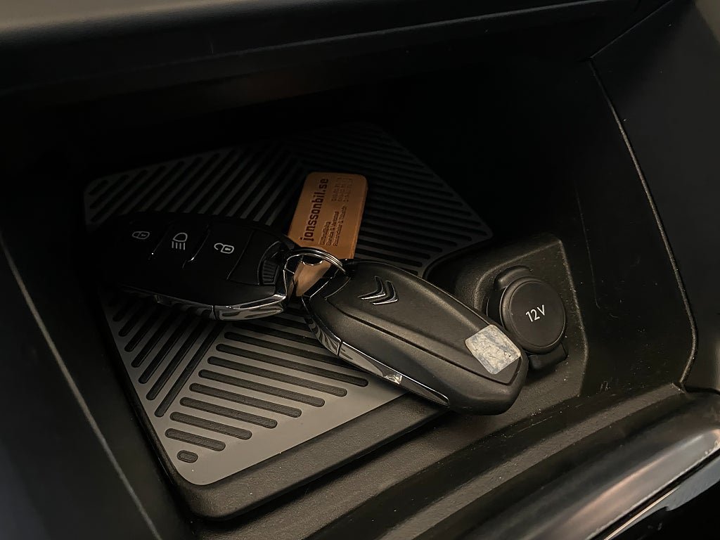 Vehicle Image 53