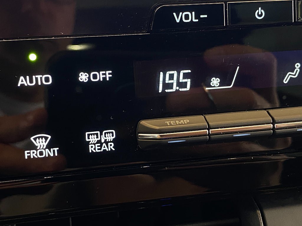 Vehicle Image 76